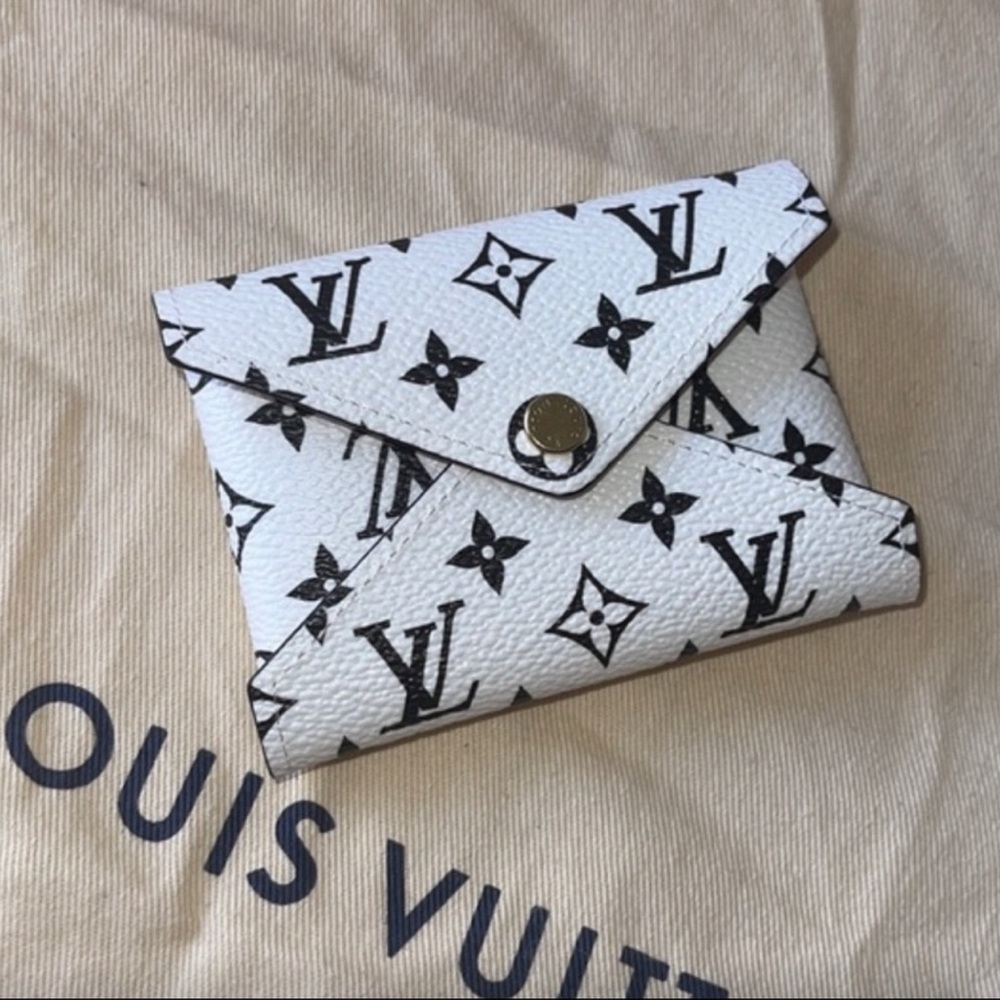 LV Monogram Kirigami Pochette PM